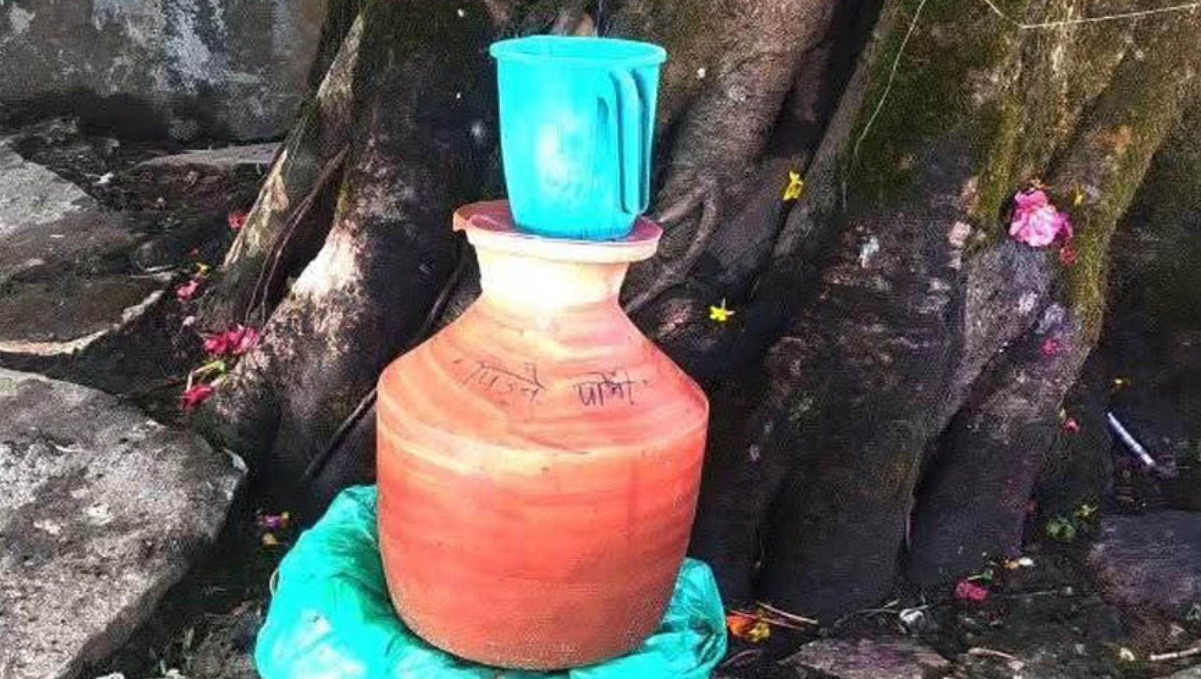 हराउँदै चौतारा र घैँटोमा पानी राख्ने चलन